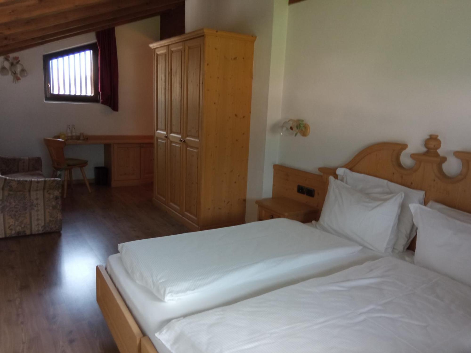 Castel Pietra 4*